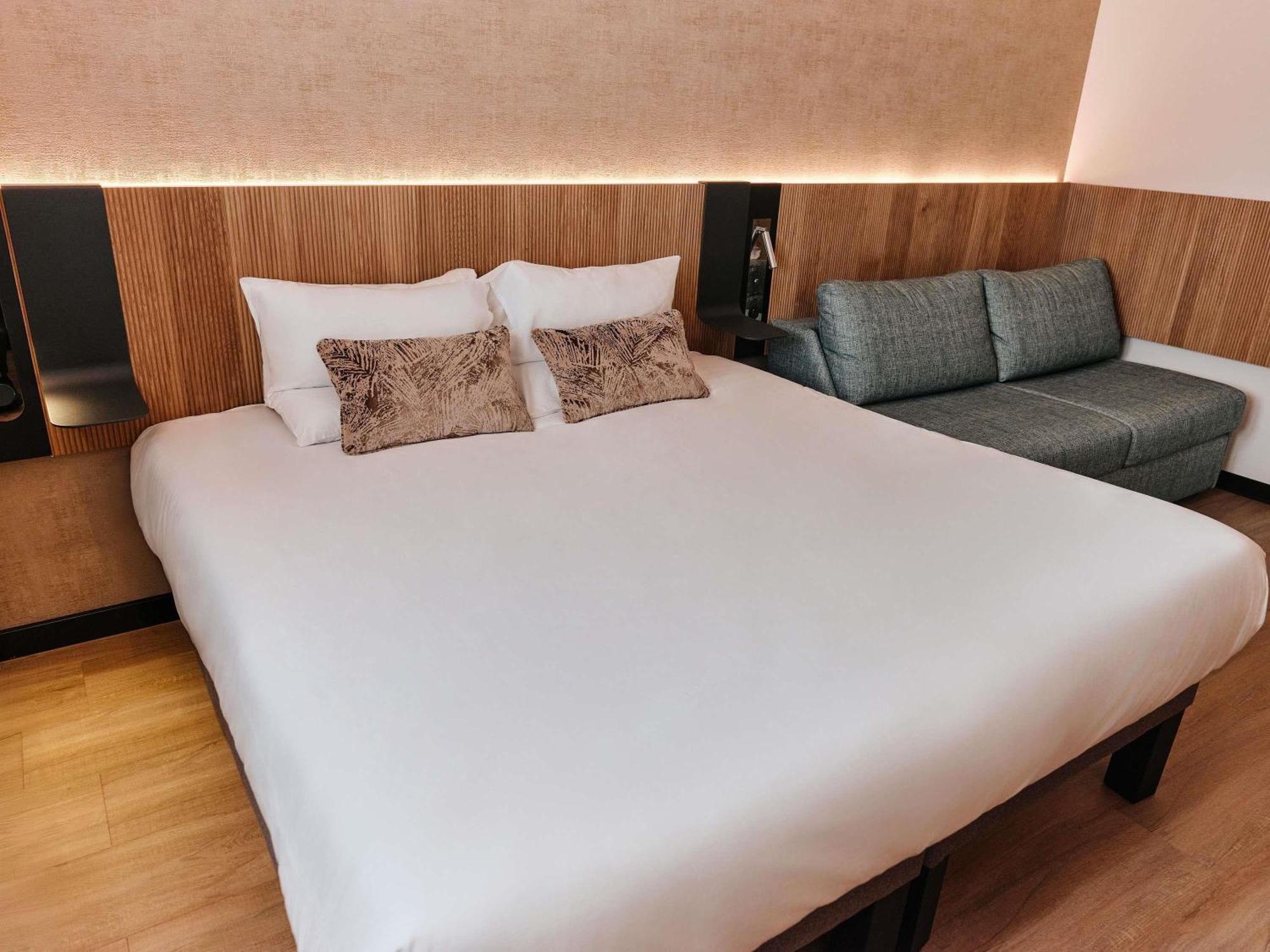 Double Room 1 Double Bed 1 Double Sofa Bed