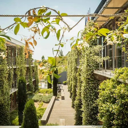 Courtyard By Marriott Montpellier-2